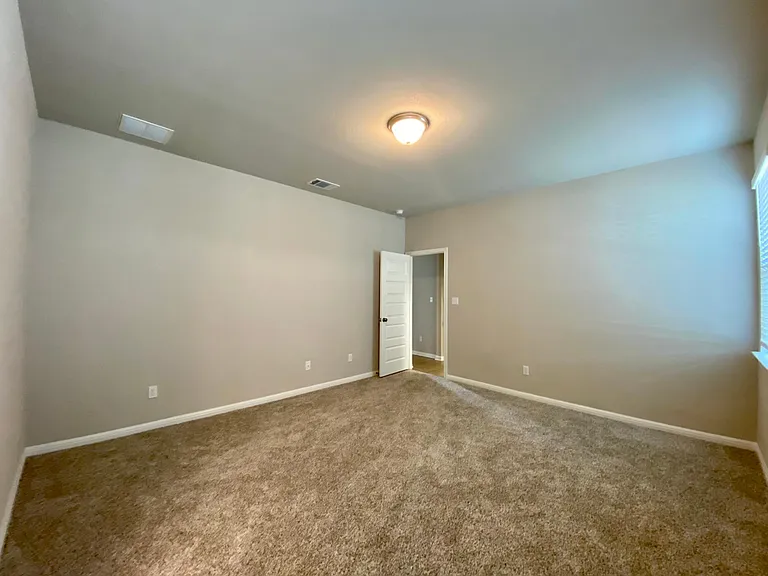 2517 Pecan Island Dr — Photo 3