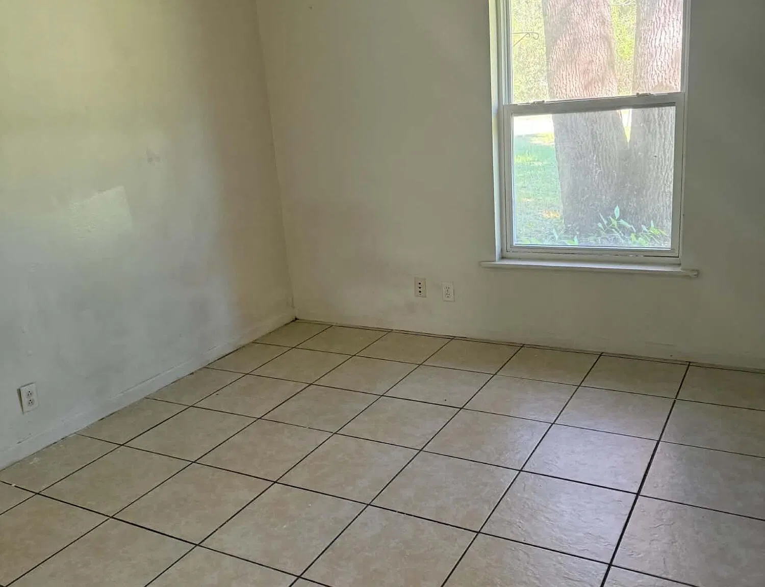 Studio, 6.0 bath, 1458 sqft, $1,400 — Photo 2