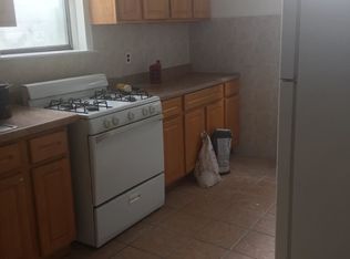 6110 Metropolitan Ave, Ridgewood, NY 11385