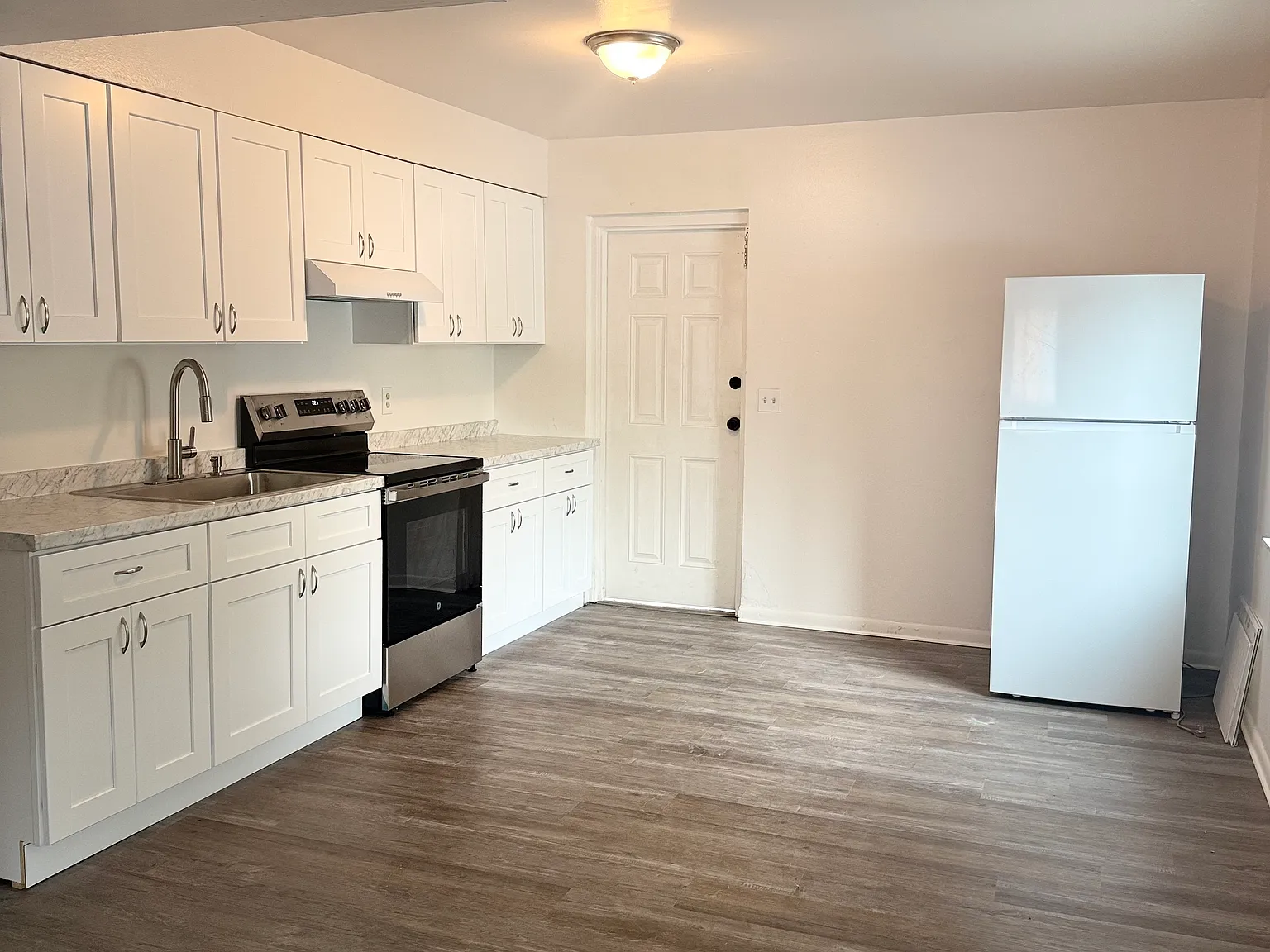 3420 Garrison St — Photo 3