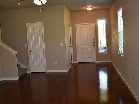 3rd image of 105 Stone Canyon Ct APT A
