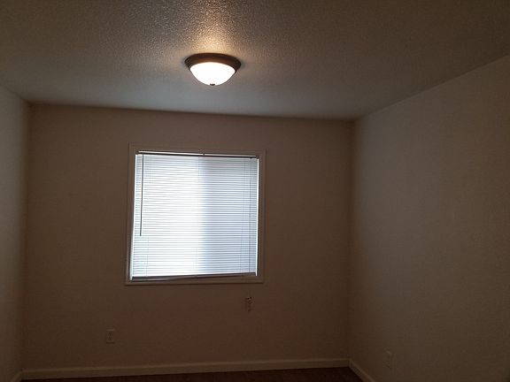 5th image of 2124 5th Ave APT 1