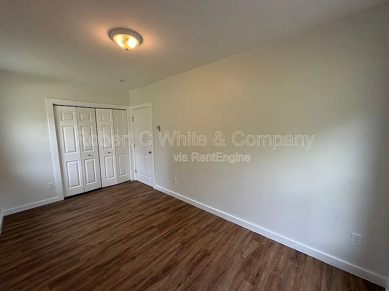 202 Main St — Photo 10