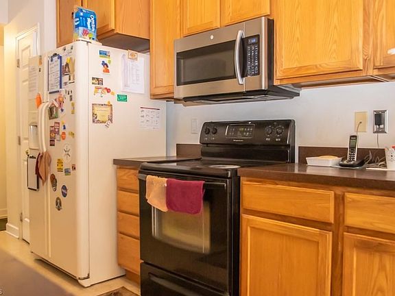 2nd image of 4878 Highland Place Ct