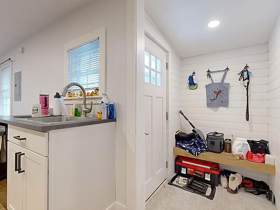 4th image of 12 Kossuth Street