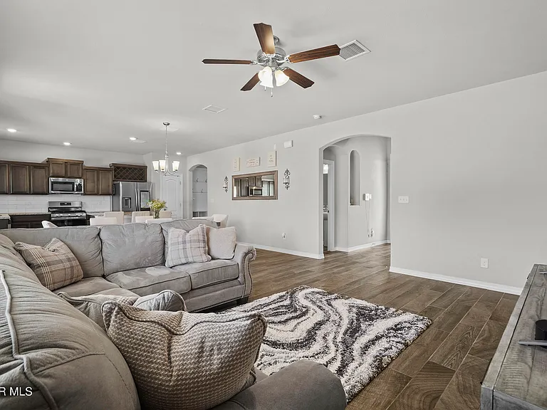 12245 Desert Pine Ave — Photo 6
