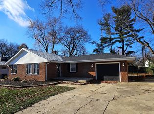 913 Hayes St, Crown Pt, IN 46307