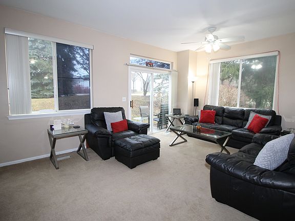 3rd image of 1384 Longchamps Ct