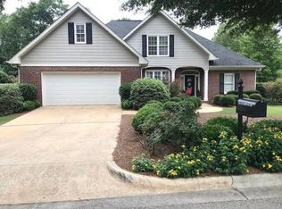 2302 Riverwood Dr, Auburn, AL 36830