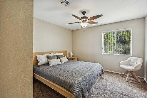 Ridgecrest Landing Apartment Homes — Photo 8