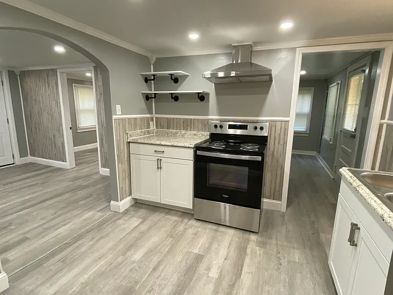 1717 New Madrid St — Photo 7