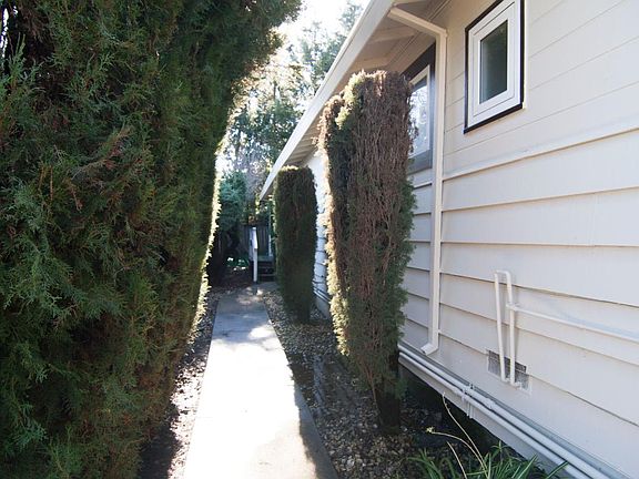 Walkway to unit