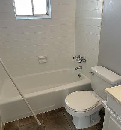 2nd image of 429 Auburn Dr APT 103