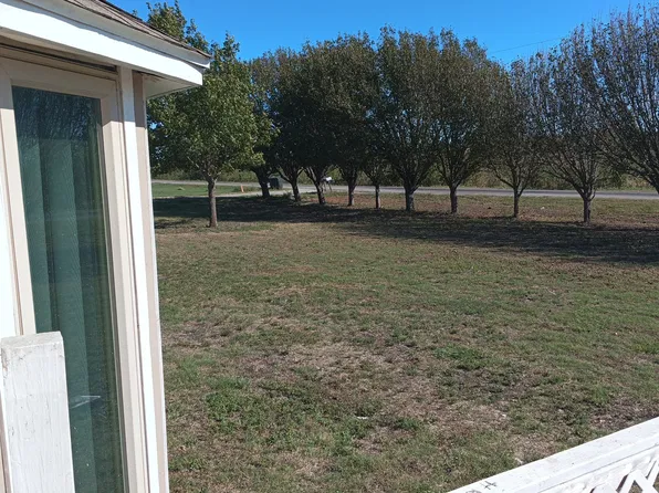 2277 Edwards Rd, Van Alstyne, TX 75495