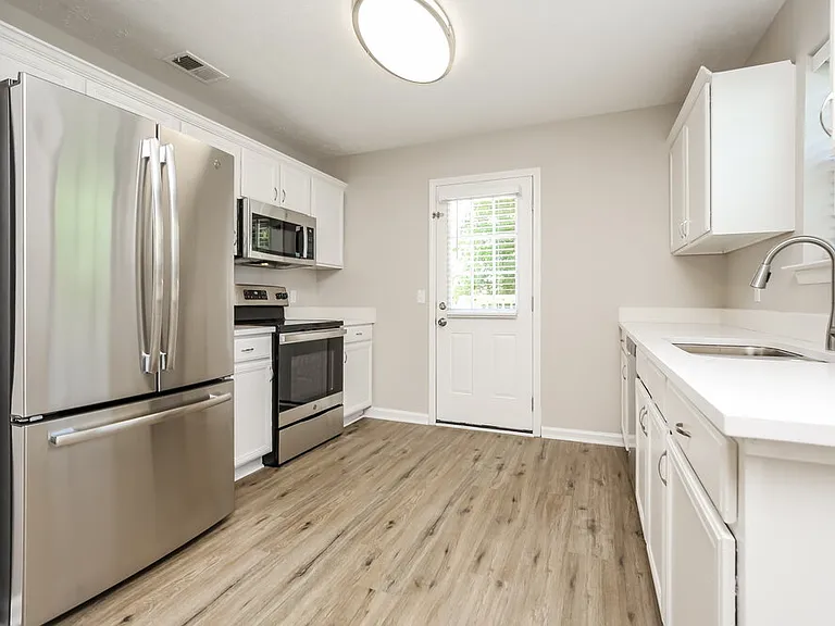 722 Lou Gehrig Cir — Photo 7