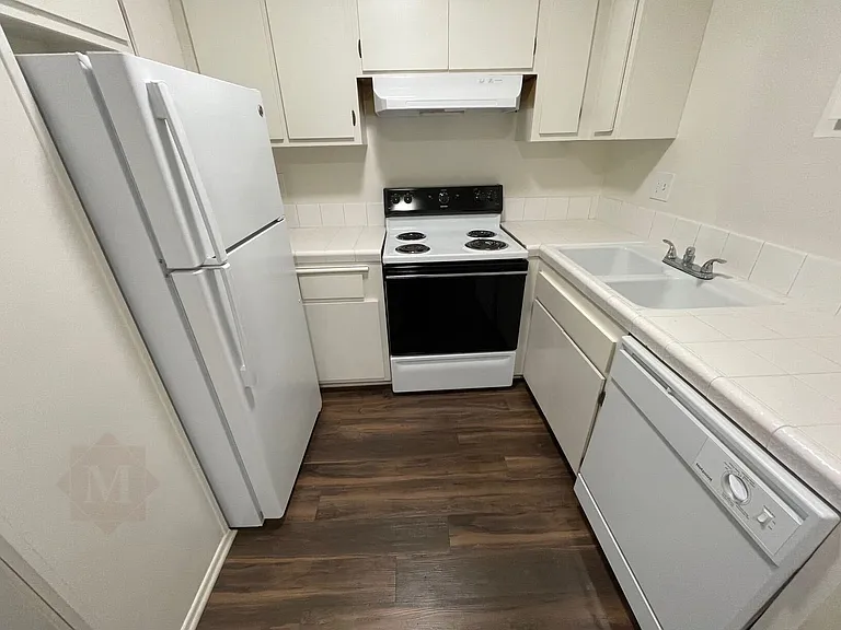 442 Ellwood Beach Dr #8 — Photo 6