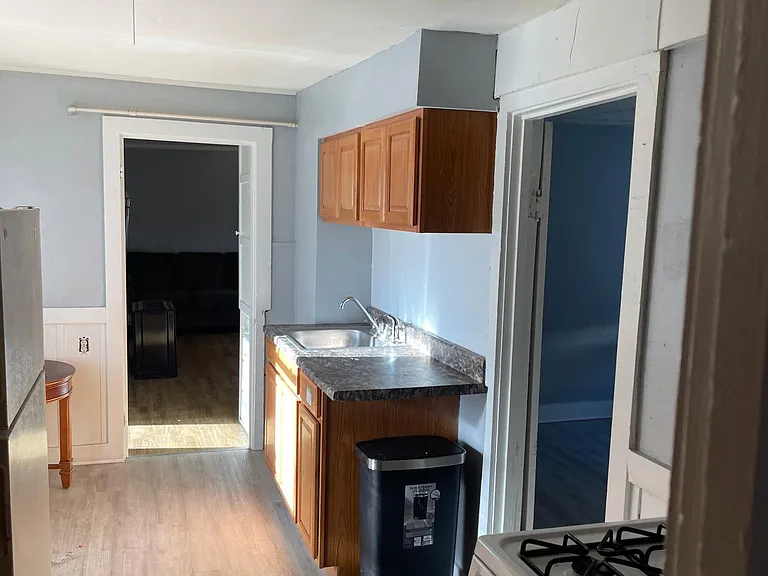 21 Franklin St #2 — Photo 5
