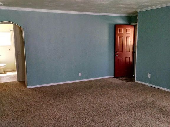 3rd image of 530 SE Derby St
