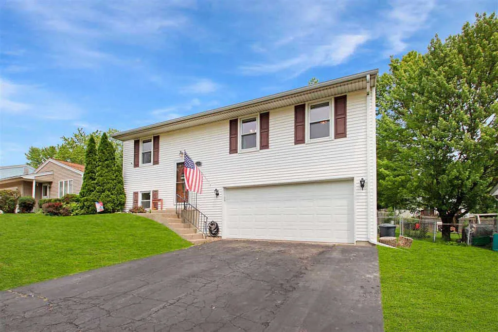 4329 W Rockwell Dr photo 1