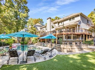 590 4th Fairway, Roswell, GA 30076