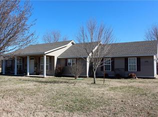 11736 Roy Jech Farm Rd, Gentry, AR 72734