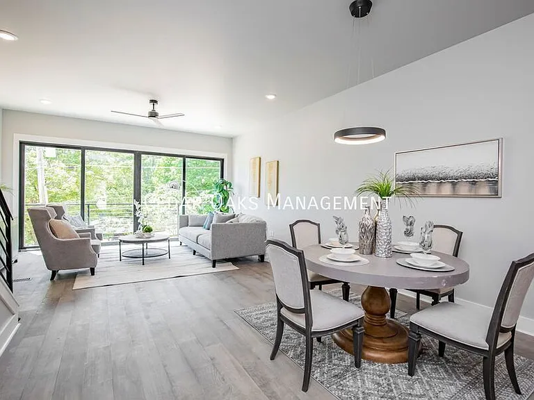 118 E Mountain St #118 — Photo 13
