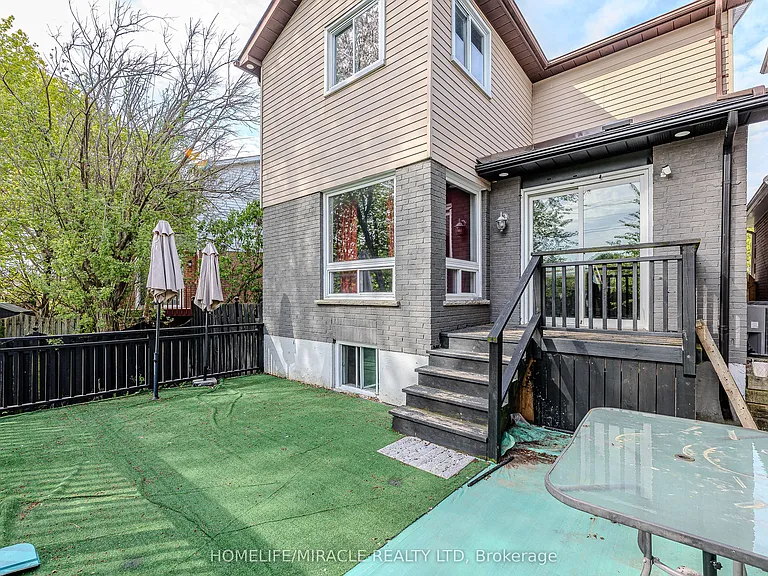 851 Bennett Ct — Photo 47