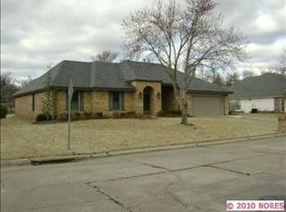1112 W Ocala St, Broken Arrow, OK 74011