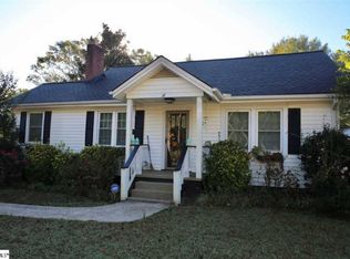 32 Robinson Rd, Taylors, SC 29687