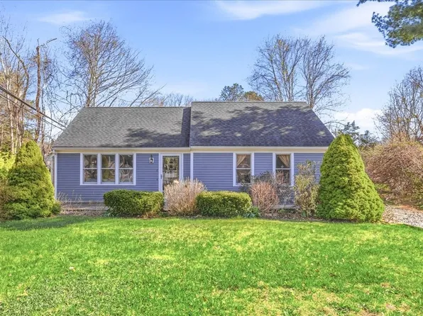 2 Juniper St, Plymouth, MA 02360