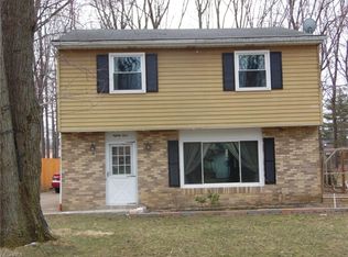 84 Shawondassee Dr, Timberlake, OH 44095