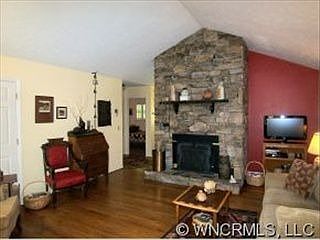 1st image of 108 Turner Ln