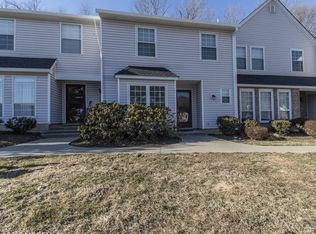 266 Fairfield Pl, Morganville, NJ 07751