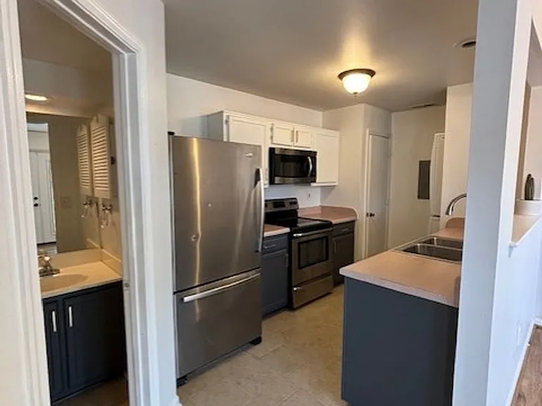 4657 Shallowford Cir — Photo 9