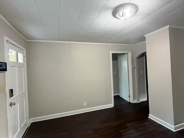 819 Chestnut St — Photo 2