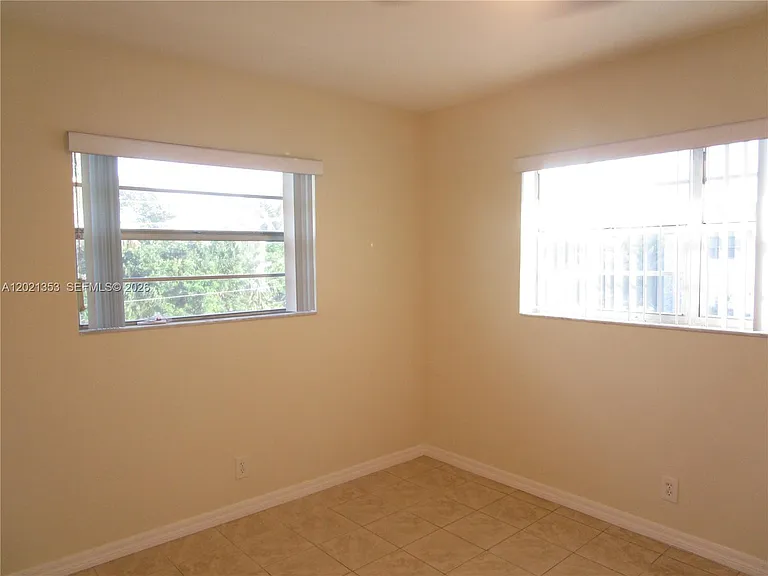 5111 W Oakland Park Blvd #301 — Photo 19