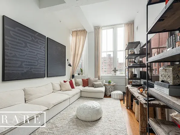 220 Water St APT 324, Brooklyn, NY 11201