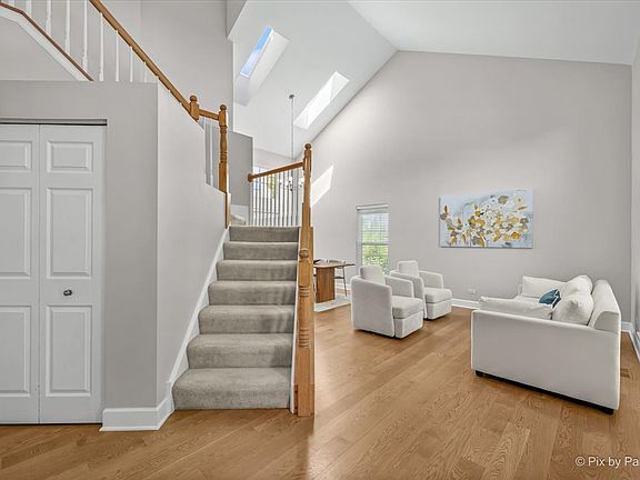 3rd image of 1828 Harrison Ave