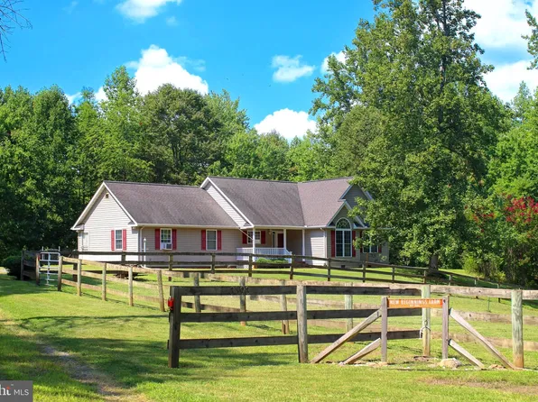 3393 Cabin Rd, Reva, VA 22735