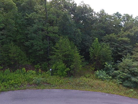2nd image of 55 Mountain Ash Way