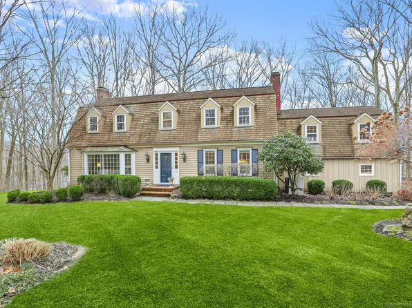 38 Heritage Lane, Weston, CT 06883