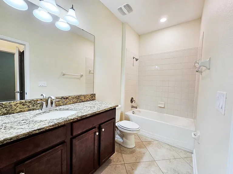 7468 Fairgrove Ave — Photo 24