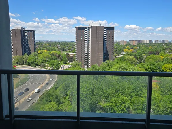 2015 Sheppard Ave E, Toronto, ON