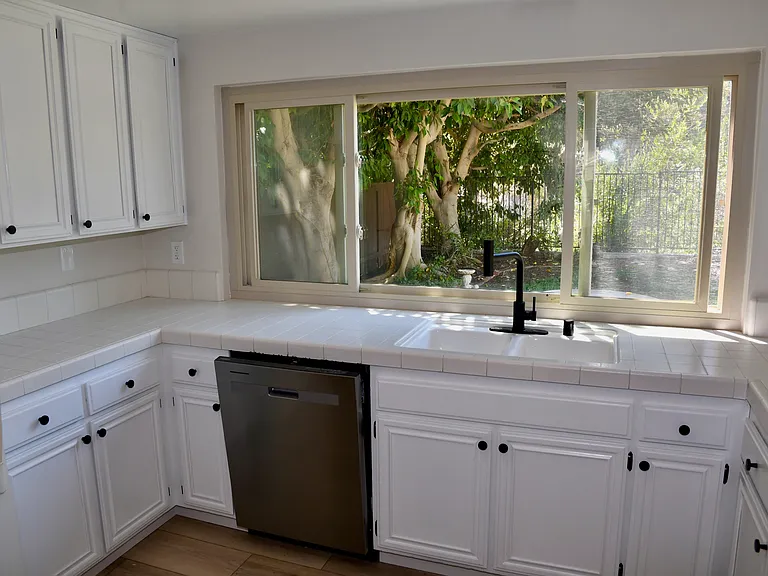 10575 Canyon Lake Dr — Photo 11