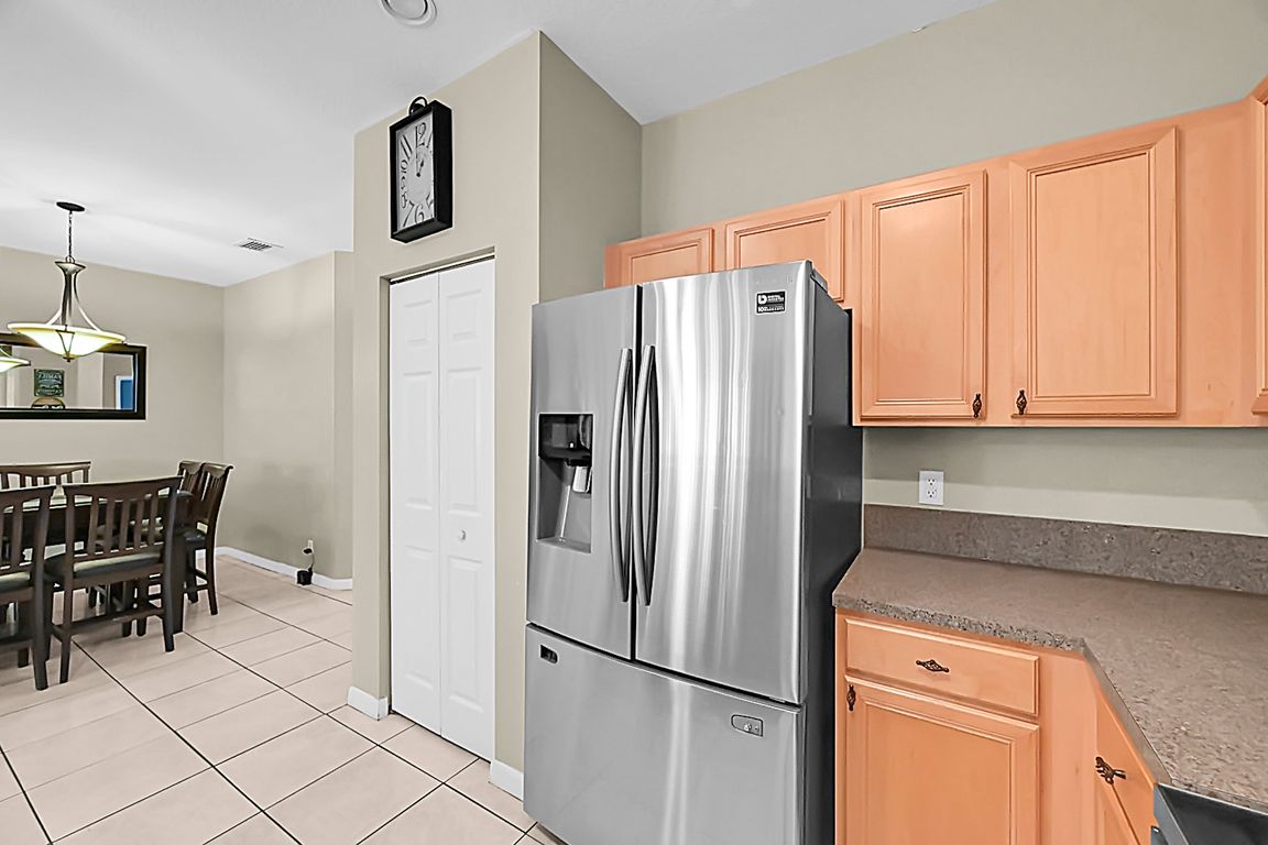 next background image