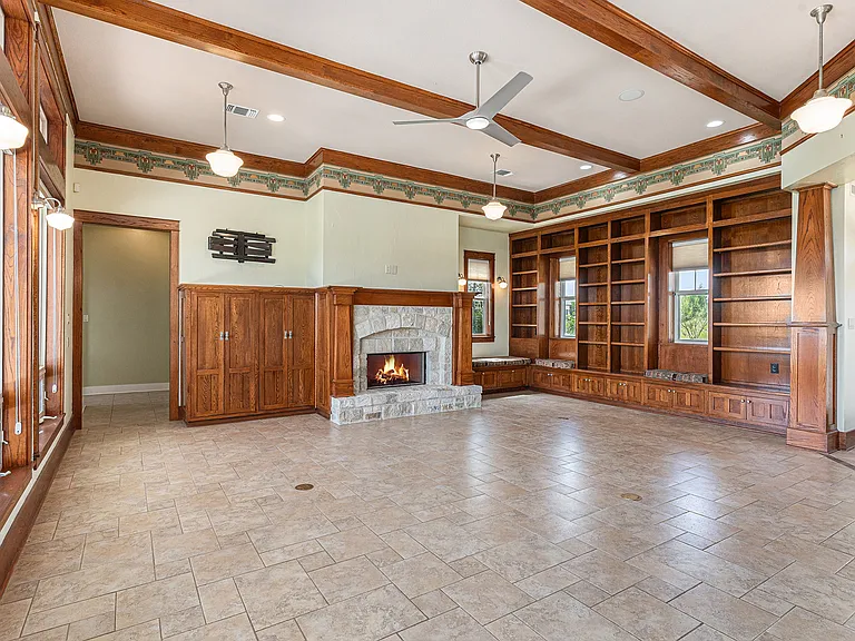 49 Blue Diamond — Photo 25