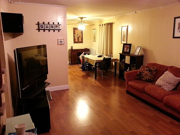 2nd image of 2919 Tenbroeck Ave