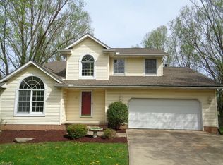 10033 Strausser St NW, Massillon, OH 44646