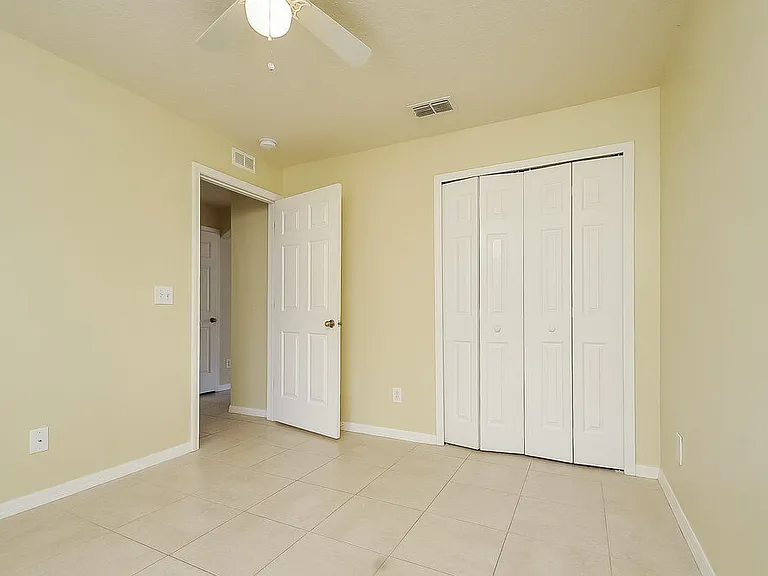 7426 Oxford Garden Cir — Photo 14