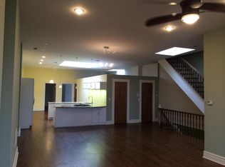 1376 W Grand Ave APT 3, Chicago, IL 60642